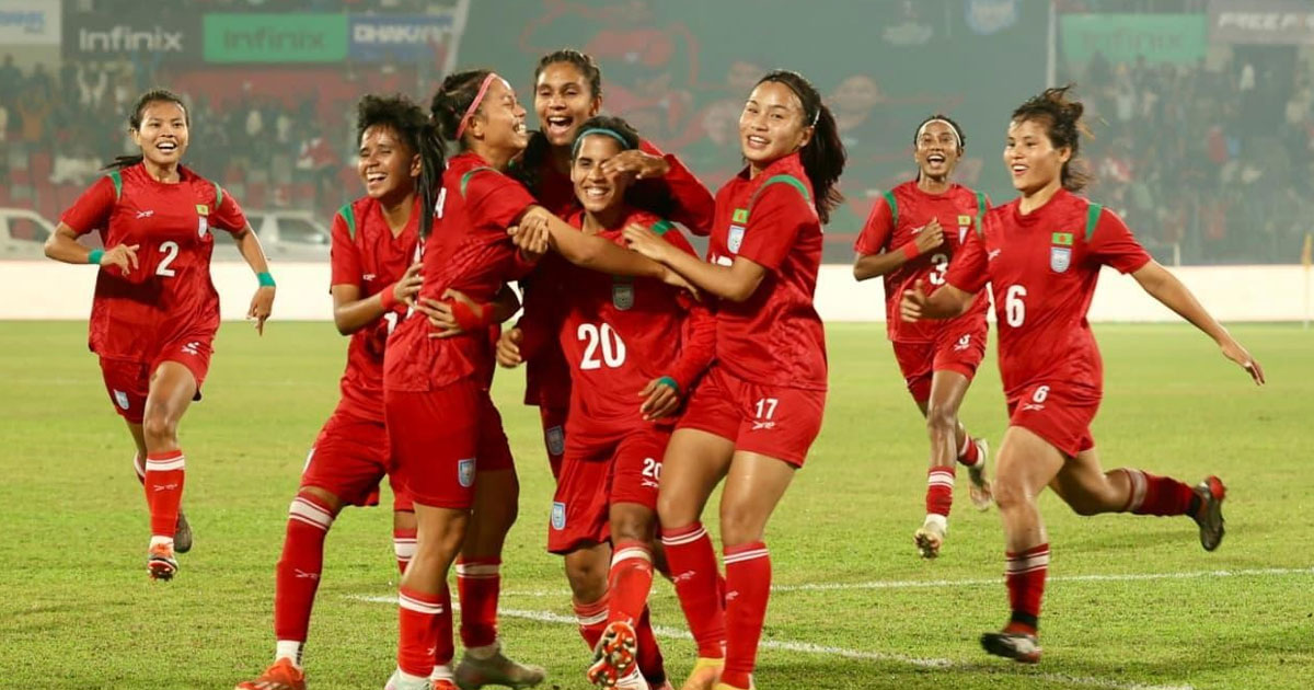 ইউরোপীয়ান প্রতিপক্ষের বিপক্ষে লড়ে হার মেয়েদের