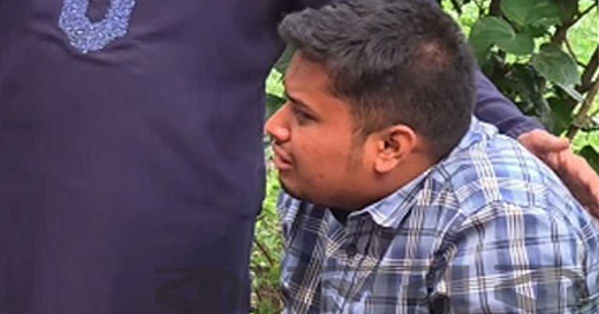 হাদির কবরে মাটি দিয়েই কান্নায় ভেঙে পড়লেন হাসনাত আব্দুল্লাহ