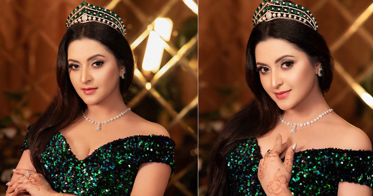 এমেরাল্ড গাউনে পরীমণির জাদুকরী লুক