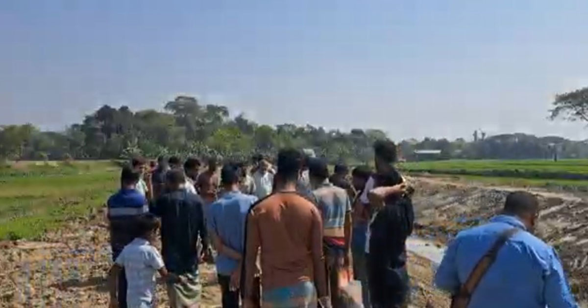 নেত্রকোনায় ব্যক্তি মালিকানাধীন জমিতে খাল পুনঃখননের অভিযোগ