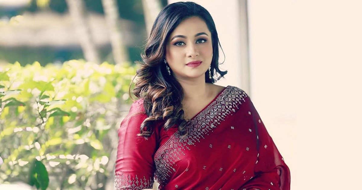 পারমিশন ছাড়াই চিমটি দিয়েছে ভক্তরা: পূর্ণিমা