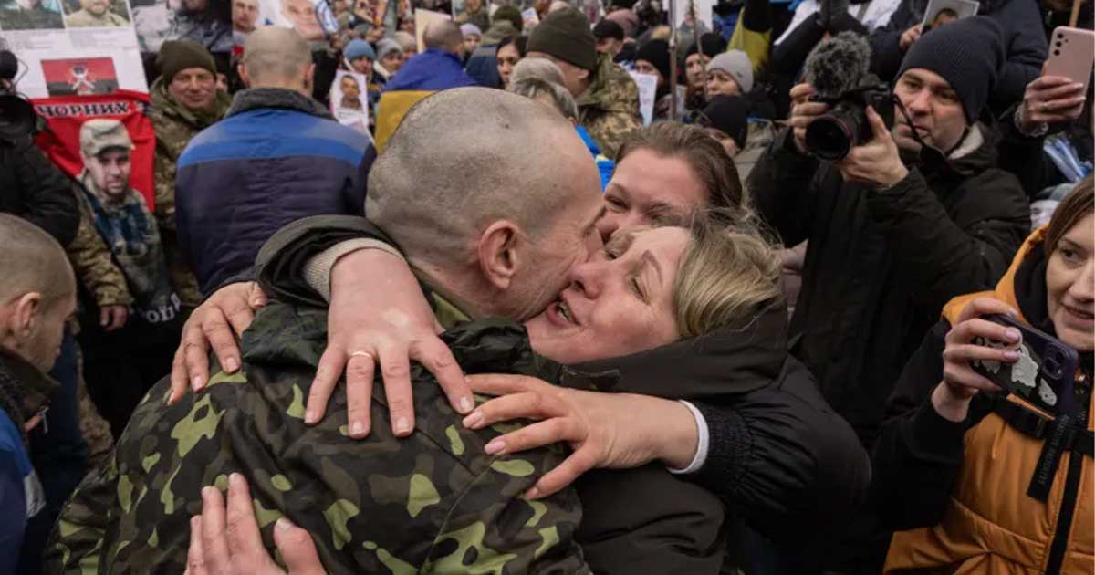 রাশিয়া-ইউক্রেনের মধ্যে যুদ্ধবন্দী বিনিময়, উভয় পক্ষের ১৭৫ জন করে মুক্তি