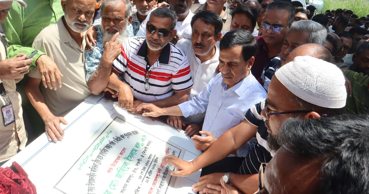 নওগাঁয় ৭ কিলোমিটার খালের পুনঃখনন উদ্বোধন