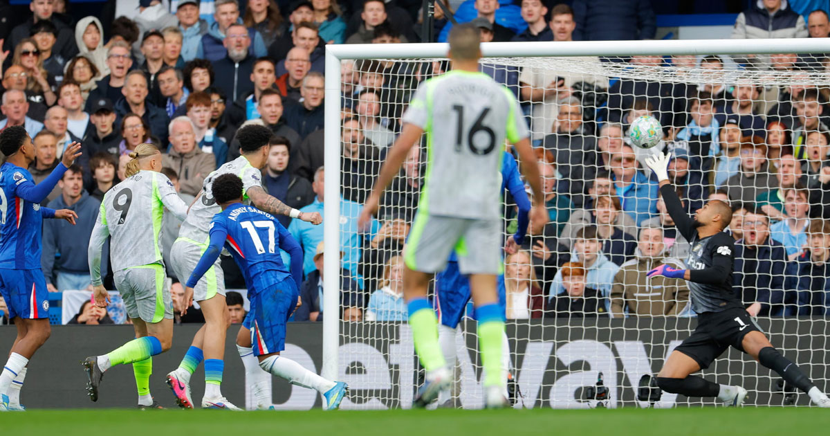 চেলসিকে উড়িয়ে শিরোপা দৌড়ে ফের দাপট দেখাল ম্যানসিটি