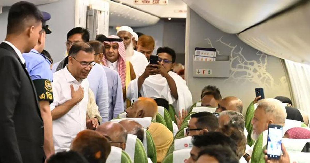 আগামী বছর হজের খরচ কমানোর আশ্বাস প্রধানমন্ত্রীর