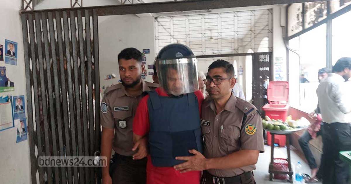 হাদি হত্যা মামলায় আদালতে জবানবন্দি দিলেন ‘অস্ত্রের বিক্রেতা’ হেলাল