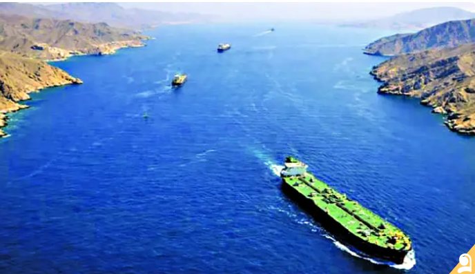 হরমুজ প্রণালি বন্ধ করে দিল ইরান