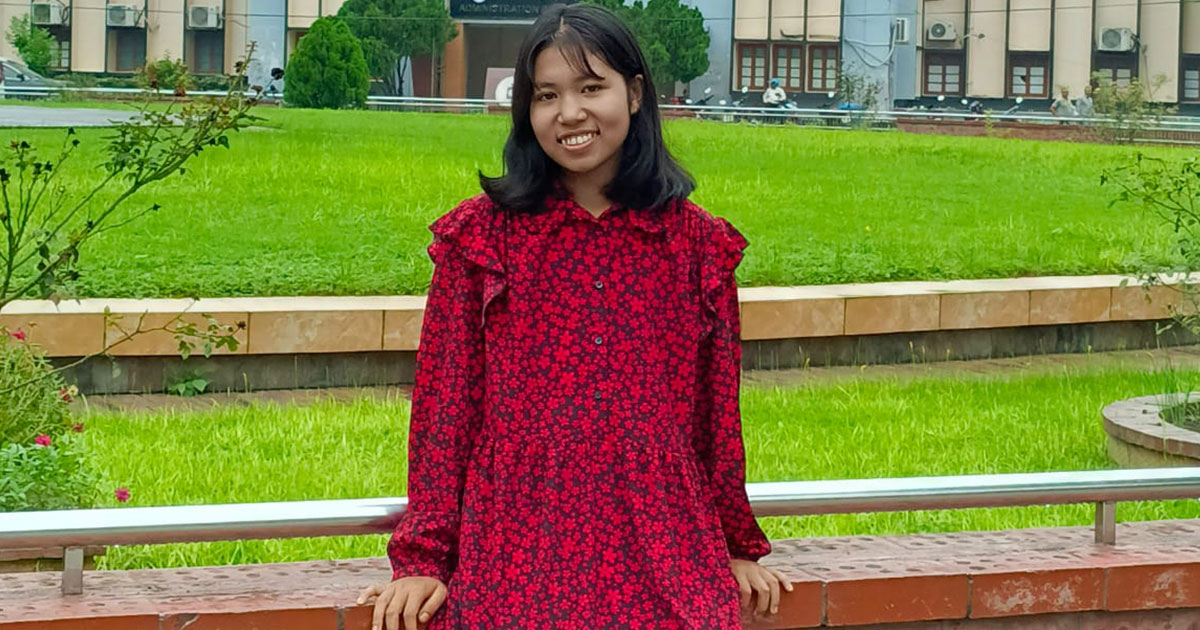 চাক সম্প্রদায়ের প্রথম নারী লাছাইনুর স্বপ্ন এখন অনিশ্চয়তায়