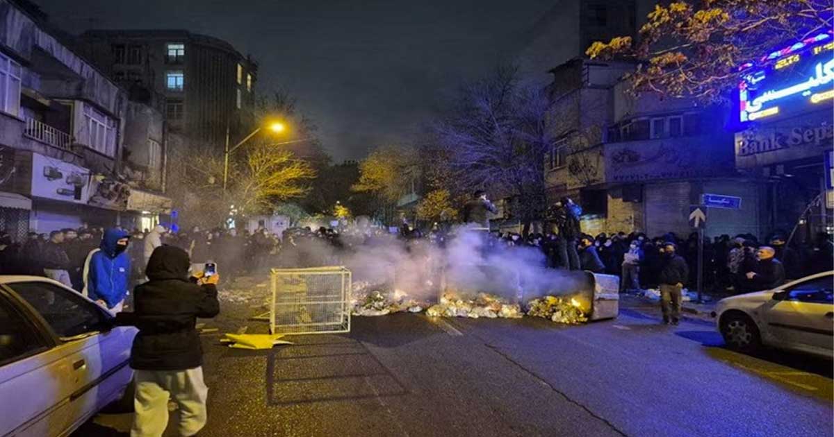 মসজিদে অগ্নিসংযোগের দায়ে এক ব্যক্তির মৃত্যুদণ্ড কার্যকর করেছে ইরান