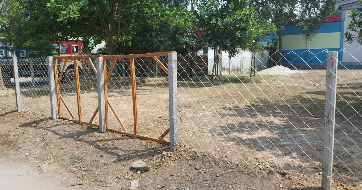 কালাইয়ে সওজের জমি দখল: কাঁটাতারের ঘের, অস্বীকার কর্তৃপক্ষের