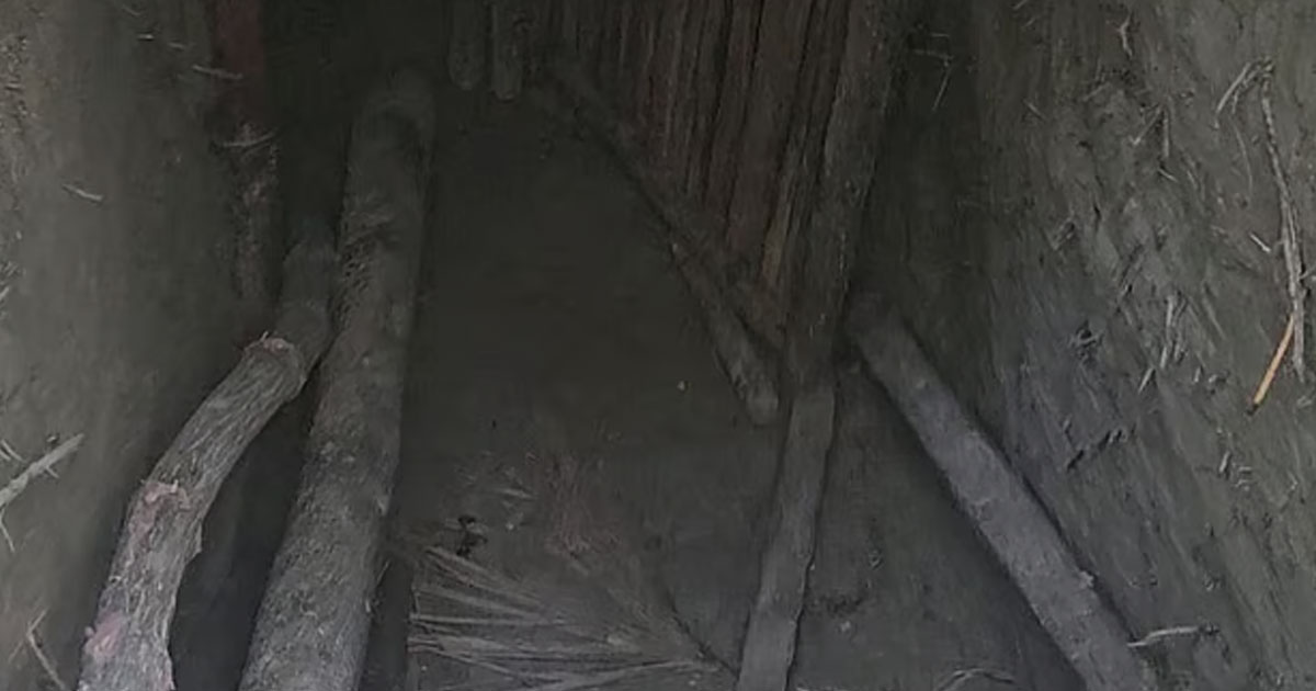 ‘রহস্যময়’ সুড়ঙ্গটি কিসের! ভেতরে মিলেছে বিছানা–বালিশ