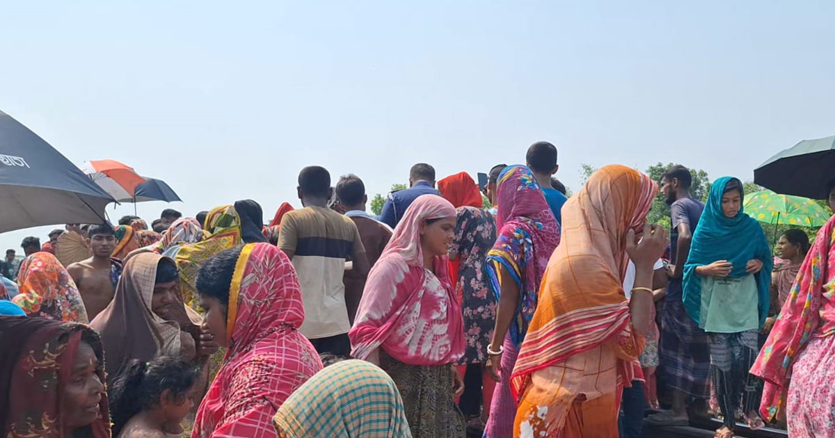 নড়াইলের রেললাইনে মা-ছেলে ট্রেনে কাটা পড়ে মৃত্যু