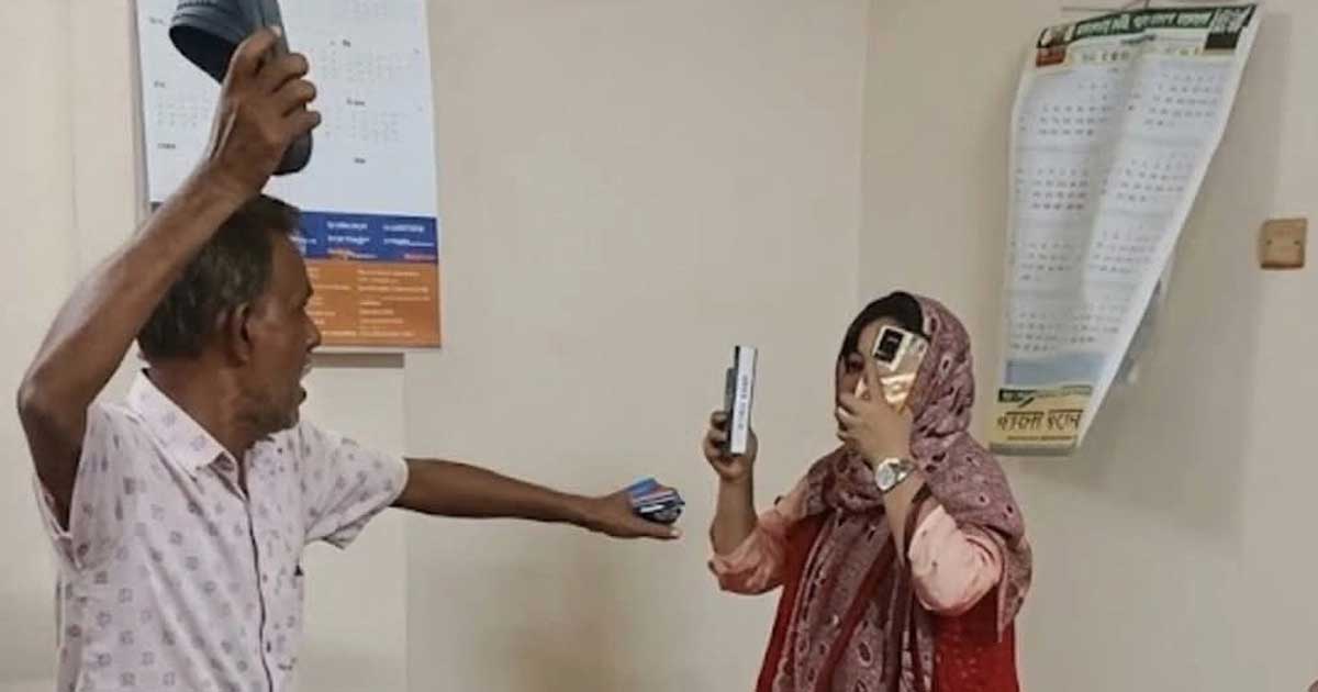 বিএনপি নেতার জুতাপেটা খাওয়া সেই শিক্ষিকা বরখাস্ত