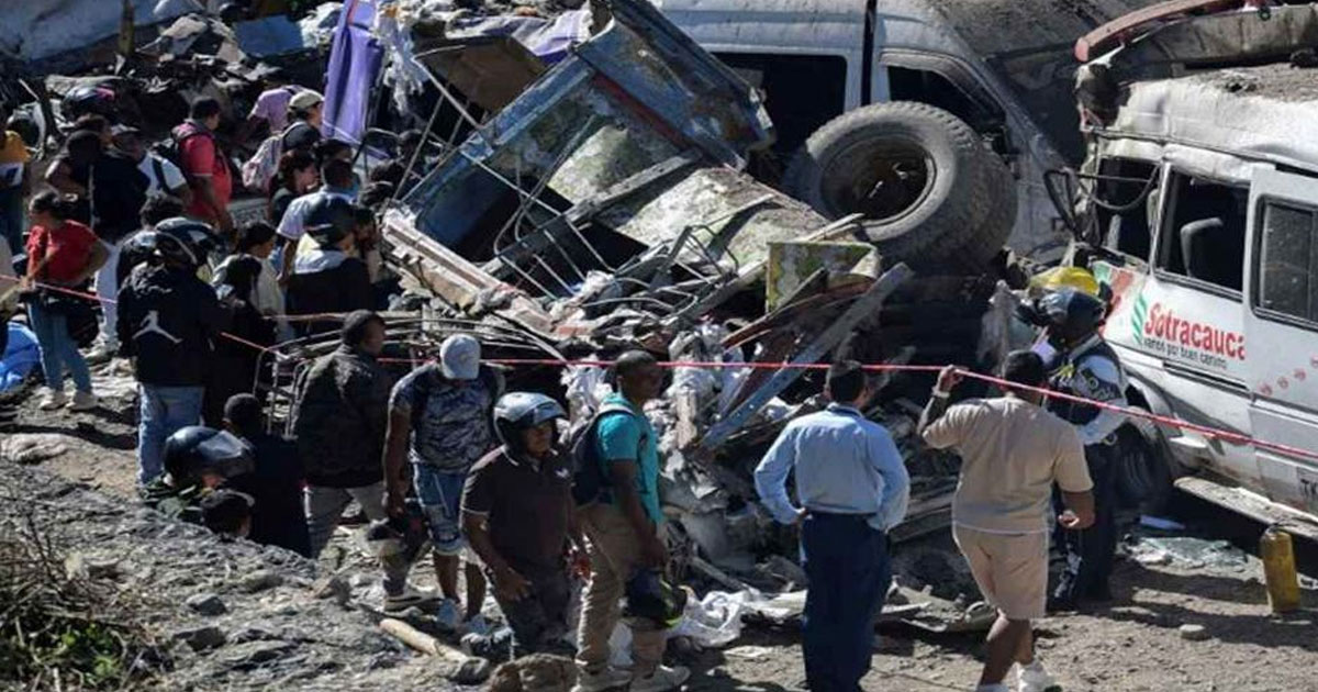 কলম্বিয়ায় ভয়াবহ বোমা হামলায় নিহত ২১