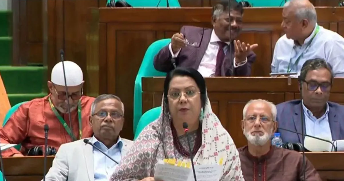 মুক্তিযুদ্ধ কোনো রাজনৈতিক রূপকথা নয়: বিমান মন্ত্রী