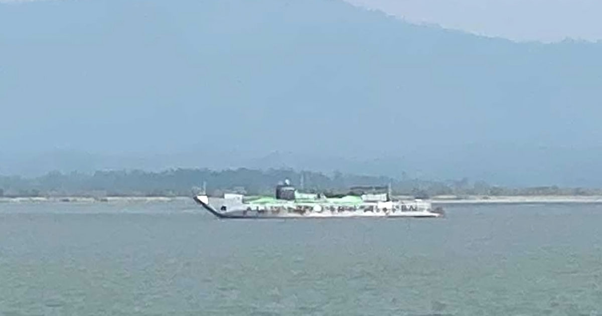 নাফ নদী থেকে ৭ জেলেকে ধরে নিয়ে গেছে আরাকান আর্মি