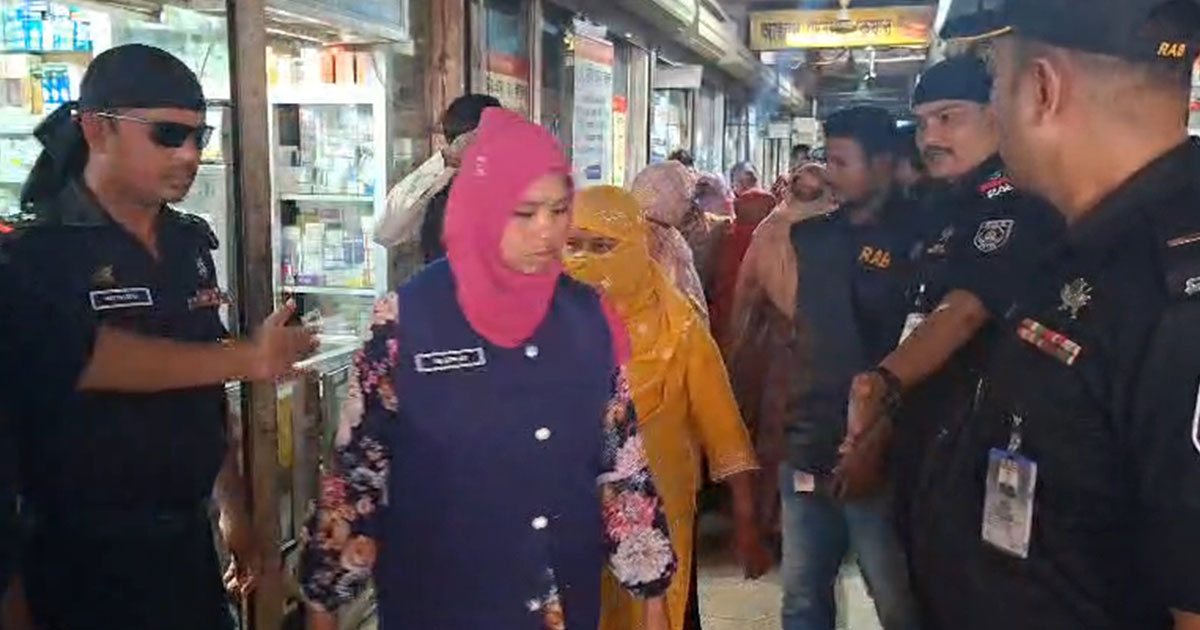 মানিকগঞ্জে দালাল চক্রের ১২ সদস্যকে কারাদণ্ড