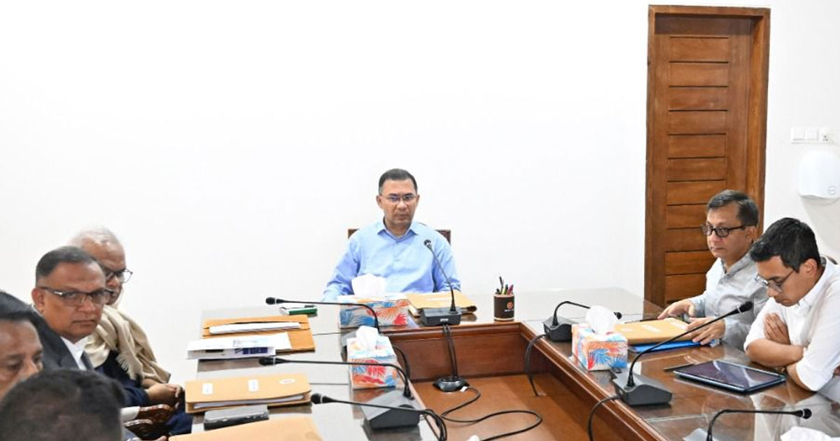 বিনিয়োগকারীদের আকৃষ্ট করতে প্রকল্প অনুমোদন সহজের নির্দেশ প্রধানমন্ত্রীর