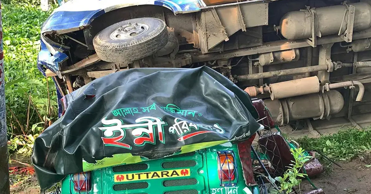 সুনামগঞ্জে বাসের-সিএনজির মুখোমুখি সংঘর্ষে, বাবা-মেয়েসহ নিহত ৫