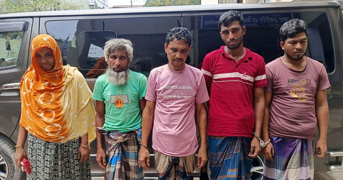 চাঁদপুরে মাদকে জড়িত গ্রেপ্তার ৫