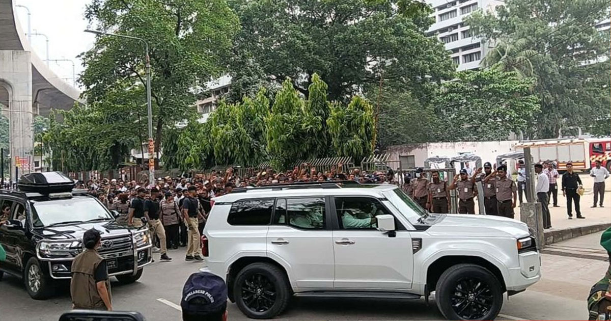 বিএনপিসহ চার সংগঠনের নেতাকর্মীদের সঙ্গে মতবিনিময়ে প্রধানমন্ত্রী