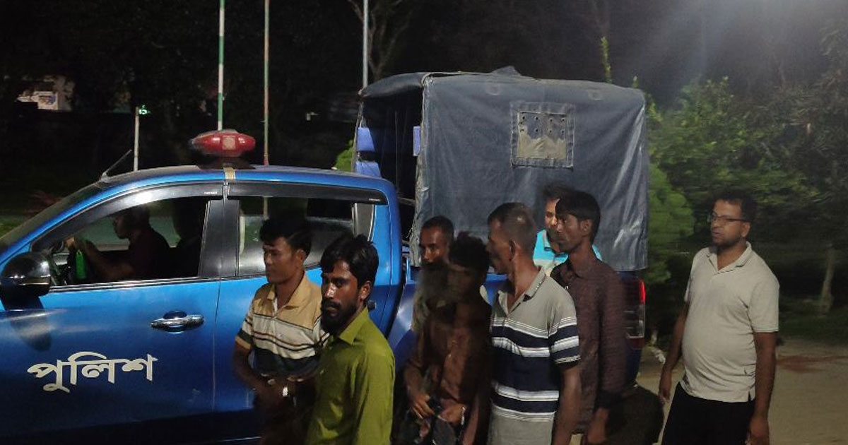 ইসলামপুরে জুয়া খেলার সরঞ্জামসহ আটক ৬