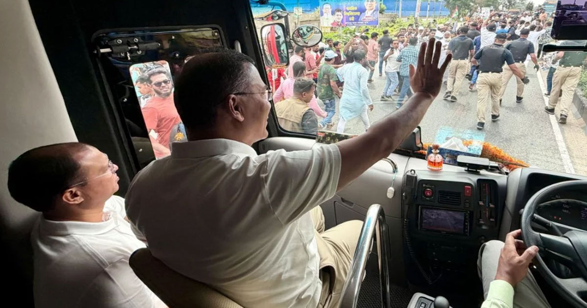 কুমিল্লায় তারেক রহমান, উচ্ছ্বসিত নেতাকর্মী ও সাধারণ মানুষের ঢল