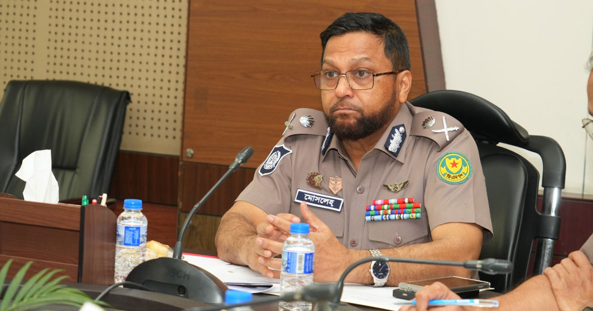 ‘পশুবাহী কোনো যানবাহন নিয়ে টানাটানি করলে কঠোর ব্যবস্থা নেওয়া হবে’