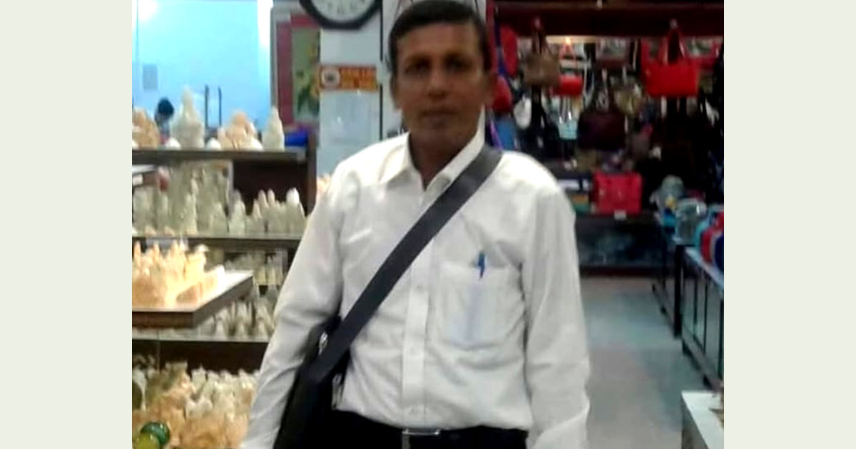 শিক্ষকের বিরুদ্ধে সহকারী শিক্ষিকাকে মারধরের অভিযোগ