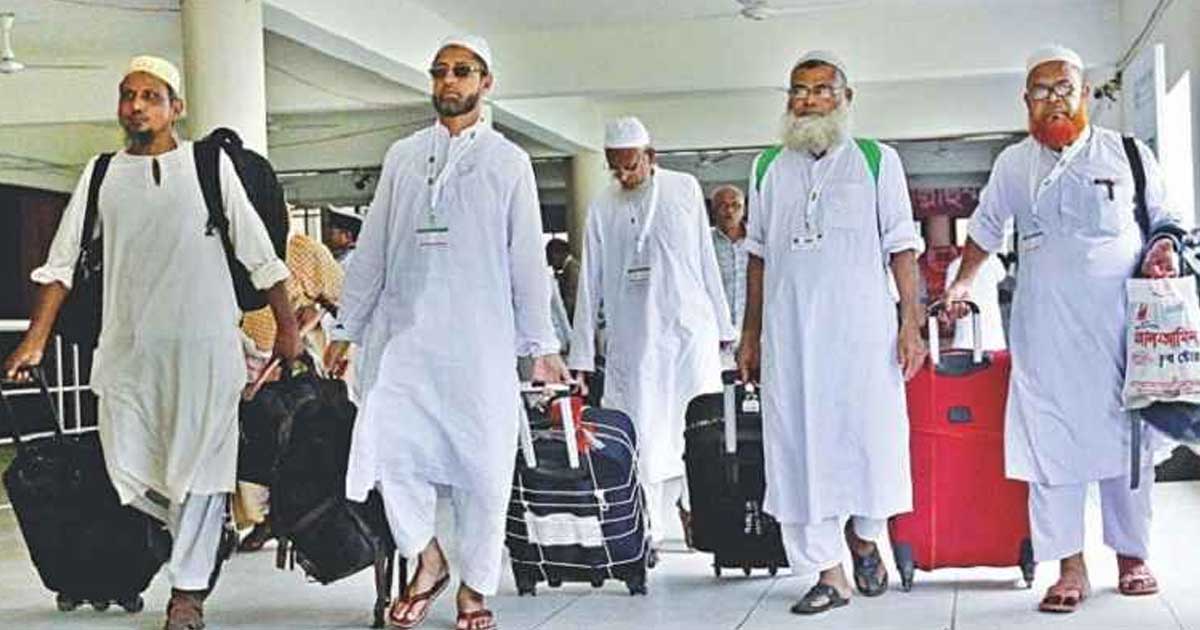 ১৫ ফ্লাইটে দেশে ফিরেছেন ৬১৭৫ বাংলাদেশি হাজি