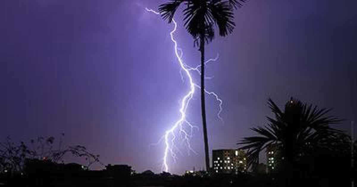 চাঁপাইনবাবগঞ্জে বজ্রপাতে ৫ জনের মৃত্যু