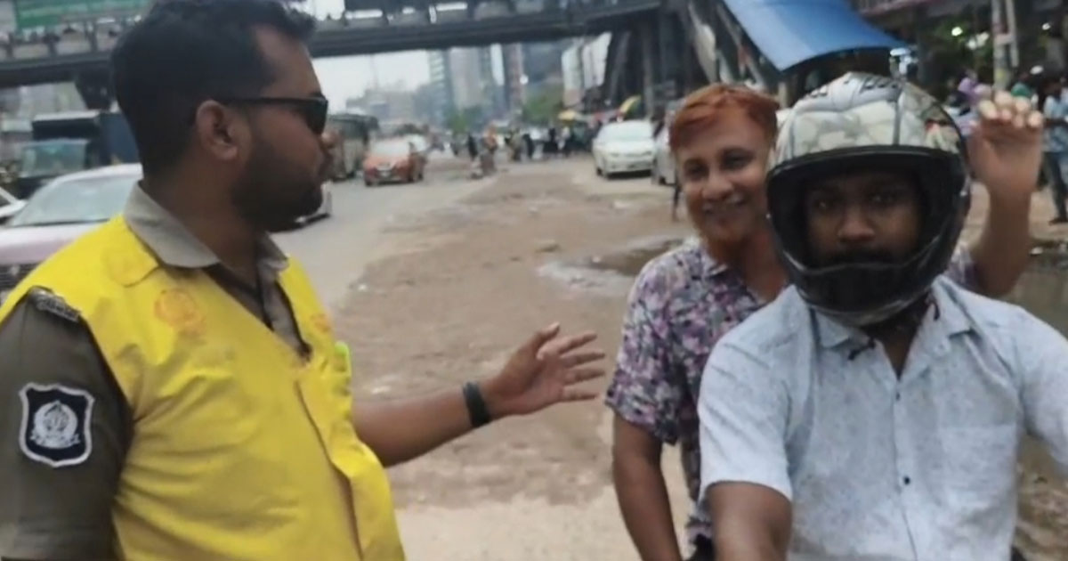 জরিমানা নয়, সচেতনতায় জোর দিচ্ছে উত্তরা ট্রাফিক পুলিশ